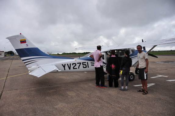Em Ciudad Bolívar, o pequeno avião que nos levou até Canaima, no sul da Venezuela